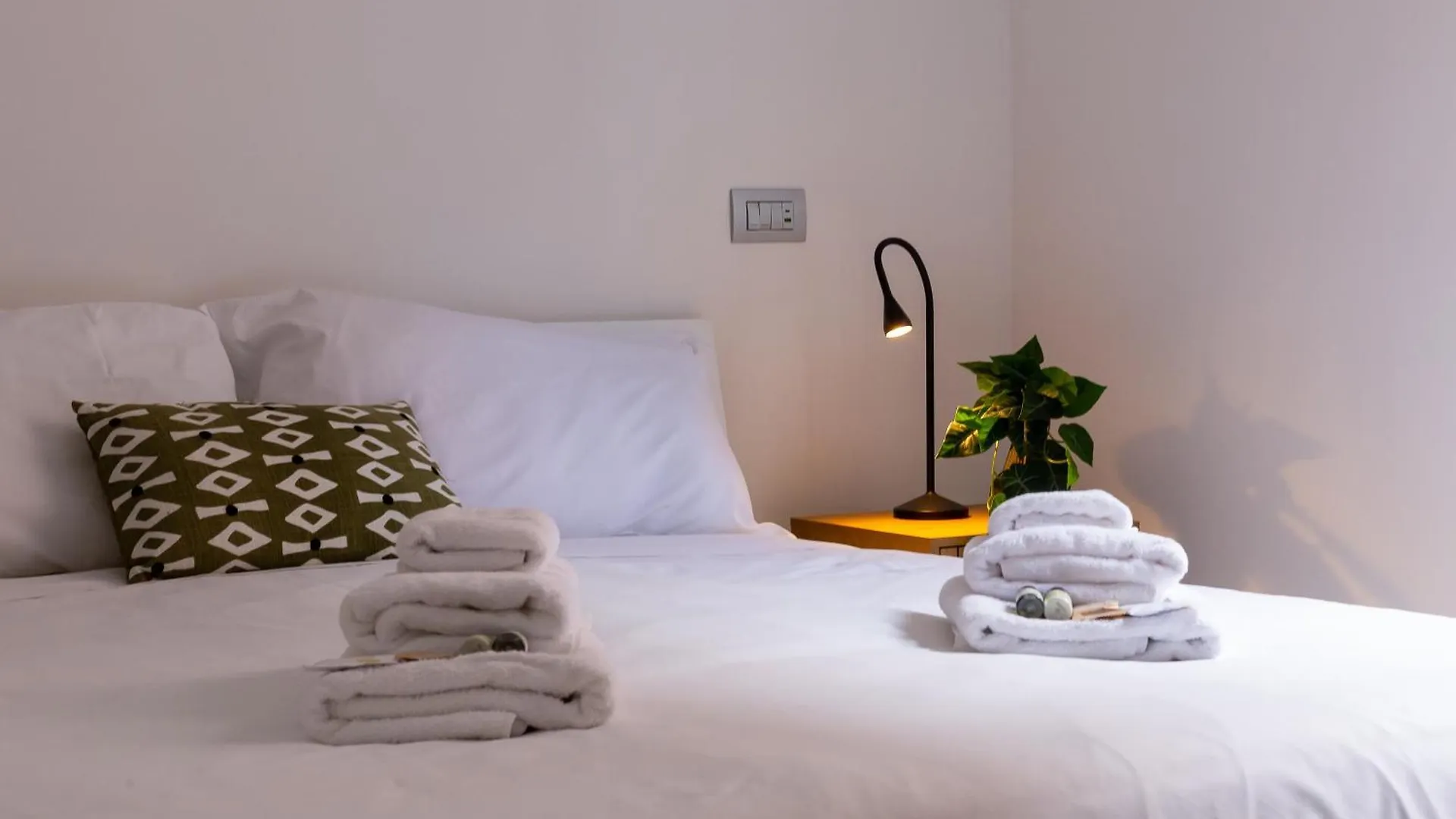 Iflat Radiant Retreat In Esquilino Apartment Rome